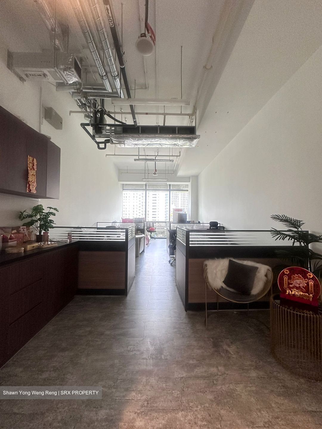 Woods Square (D25), Office #561168721